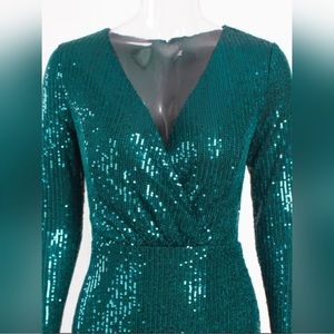 Gorgeous Dark Green Sequin Formal wrap Dress V-neck Long sleeve front Slit curve